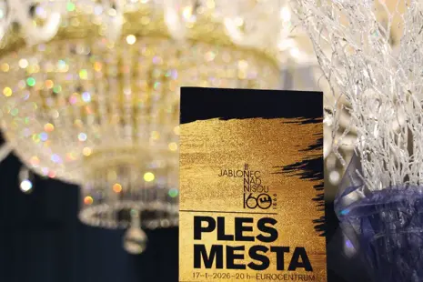 Как хрустальный люстр ArtCrystal Tomeš озарил городской бал